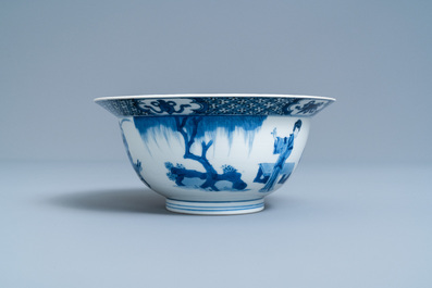 A Chinese blue and white klapmuts bowl with a battle scene, Chenghua mark, Kangxi