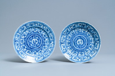 Zeven Chinese blauw-witte borden, Kangxi