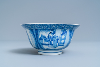 Een Chinese blauw-witte 'Xi Xiang Ji' klapmuts kom, Kangxi merk en periode