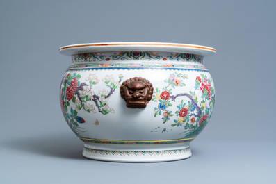 A large round Chinese famille rose-style jardini&egrave;re, Samson, Paris, 19th C.