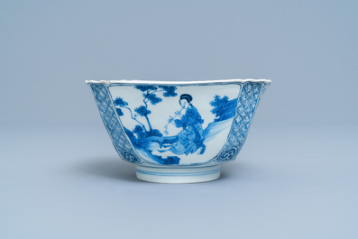 Een Chinese vierkante blauw-witte kom, Chenghua merk, Kangxi