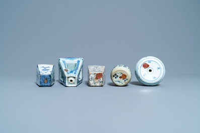 Five Chinese blue and white scroll weights, Ming/Qing