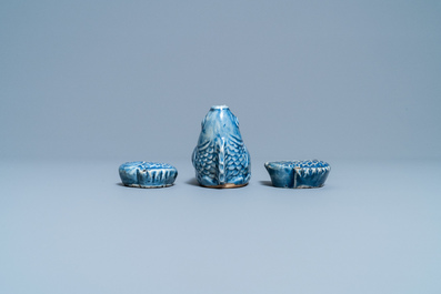 Three Korean blue-glazed fish-shaped water droppers, Joseon, 19th C.