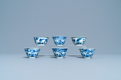 A Chinese blue and white tea caddy, six cups, two saucers and two plates, Kangxi/Yongzheng