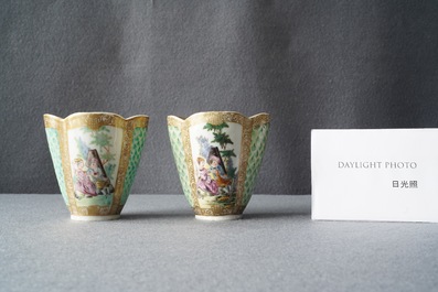 A pair of Chinese quadrilobed Meissen-style AR-marked cups and saucers, Tongzhi