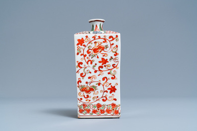 A square Japanese Ko-Imari sake flask, Edo, 18th C.