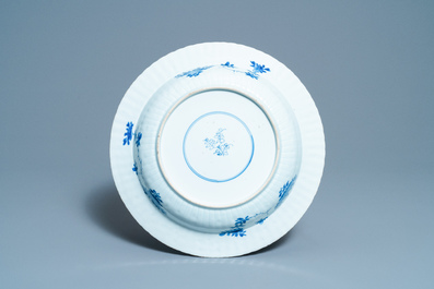 Een paar Chinese blauw-witte schotels met fazanten, Kangxi