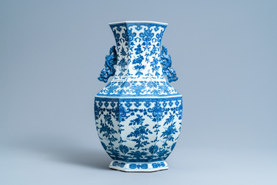 A Chinese blue and white hexagonal 'hu' vase with floral design, Qianlong mark, 19th C.