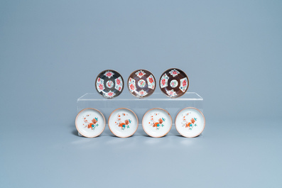 Seize tasses et soucoupes en porcelaine de Chine famille rose &agrave; fond brun capucin, Qianlong