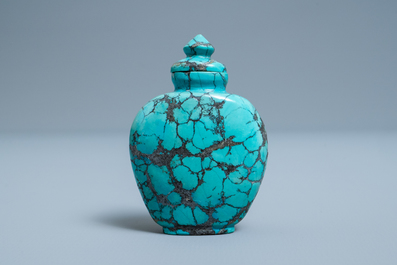 A Chinese turquoise snuff bottle, 19th C.