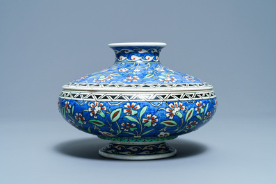 An Iznik-style bowl and cover, Samson, Paris, France, 19th C.