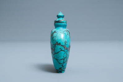 A Chinese turquoise snuff bottle, 19th C.