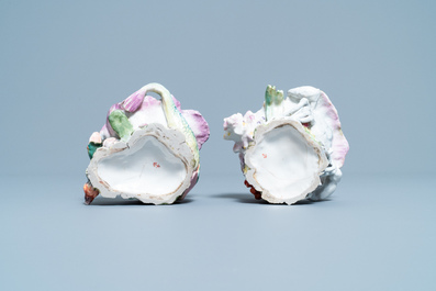 Deux salerons en forme de coquillages en porcelaine de Chelsea, Angleterre, 18&egrave;me