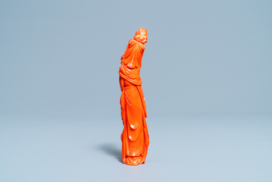 A Chinese carved red coral figure of a lady, 19/20th C.