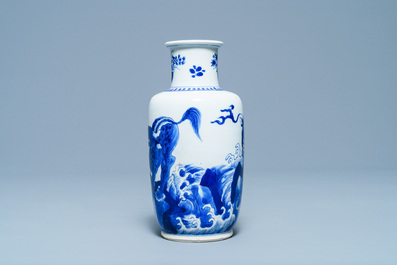 Een Chinese blauw-witte rouleau vaas met kylins, Kangxi