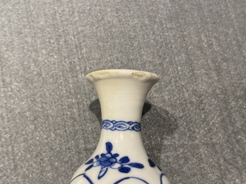 Four Chinese blue and white miniature vases and a huqqa base, Kangxi