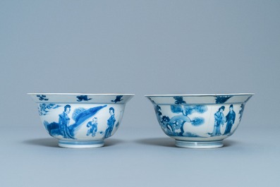 Twee Chinese blauw-witte kommen, Kangxi