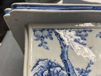 Een Chinese rechthoekige blauw-witte jardini&egrave;re, Kangxi/Yongzheng