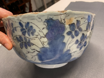 A blue and white English Delftware bowl dated 1684