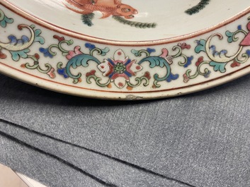 Trois bols en porcelaine de Chine famille rose, 19&egrave;me