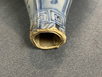 A Chinese blue and white octagonal bottle vase with floral design, Hongwu