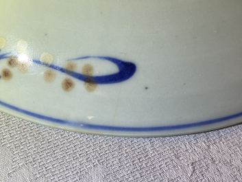 Une assiette en porcelaine de Chine wucai de type ko-sometsuke pour le march&eacute; japonais, Tianqi