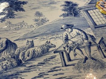 Een paar polychrome Delftse plaquettes met plattelandsvoorstellingen, 19e eeuw