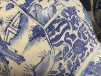 Two Chinese blue and white vases and covers, Wanli