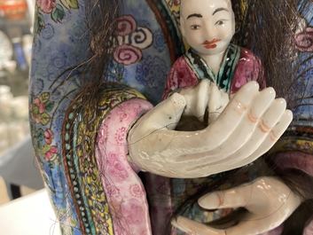 Une grande figure de Fu Xing en porcelaine de Chine famille rose, 19&egrave;me