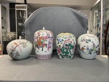 Quatre pots couverts en porcelaine de Chine qianjiang cai et famille rose, 19/20&egrave;me
