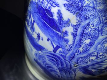 A large Chinese blue and white bottle vase, 19th C.