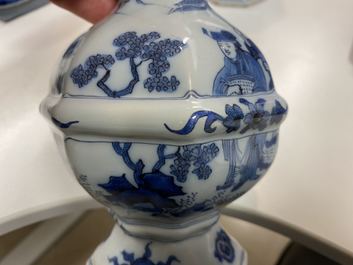 A pair of Dutch Delft blue and white chinoiserie vases, late 17th C.