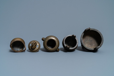 Five Chinese bronze censers, Qing