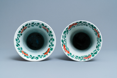 Deux grands vases de forme 'gu' en porcelaine de Chine wucai, &eacute;poque Transition