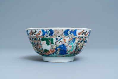 Un bol en porcelaine de Chine famille verte &agrave; d&eacute;cor de sc&egrave;nes du 'Xi Xiang Ji', Kangxi
