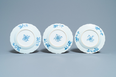 Zes Chinese blauw-witte 'Xi Xiang Ji' borden, Qianlong