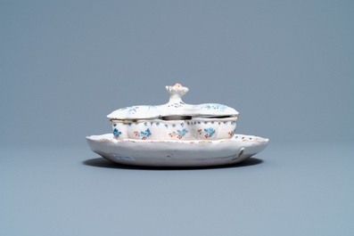 A rare Brussels faience spice box and cover on stand with '&agrave; la haie fleurie' design, 18th C.