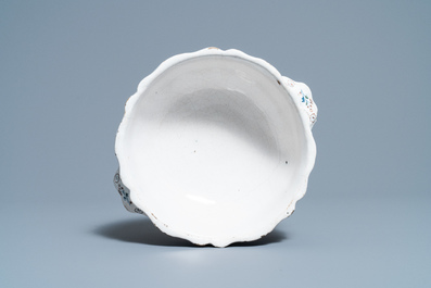 A Brussels faience basin with '&agrave; la haie fleurie' design, 18th C.