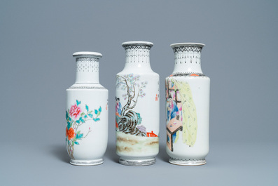 Trois vases de forme rouleau en porcelaine de Chine famille rose, R&eacute;publique