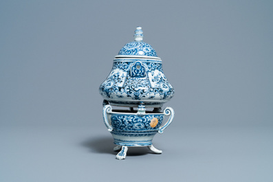 An extremely rare Arita blue and white Delft-style kettle on heating stand, Japan, Edo, ca. 1750