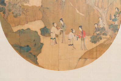 Ecole chinoise, encre et couleurs sur soie: 'Personnages dans un paysage montagneux', Qing