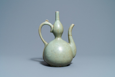 A Korean inlaid-celadon stoneware ewer, probably Goryeo, 13/14th C.