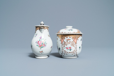 Un service &agrave; th&eacute; de 12 pi&egrave;ces en porcelaine de Chine famille rose pour le march&eacute; europ&eacute;en, Qianlong
