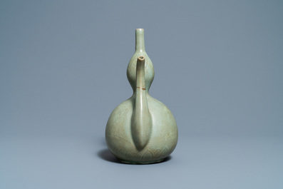 A Korean inlaid-celadon stoneware ewer, probably Goryeo, 13/14th C.