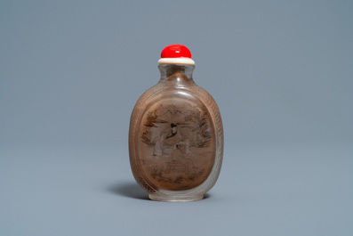 A Chinese inside-painted glass snuff bottle with figures, signed Ma Shaoxuan, dated 1913