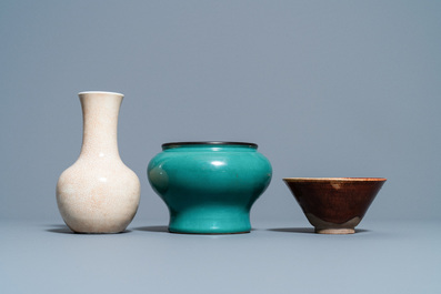 A Chinese crackle-glazed vase, a turquoise-glazed vase and a brown-glazed bowl, Qing