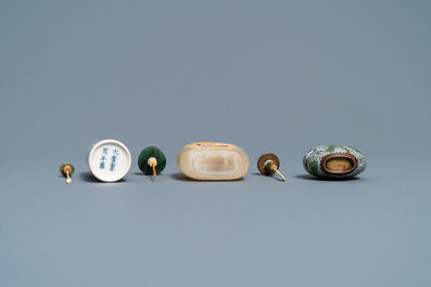 Three Chinese chalcedony, cloisonn&eacute; and porcelain snuff bottles, 19th C.