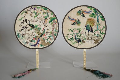 Two Chinese embroidered silk pien mien fans with ivory handle, 18/19th C.