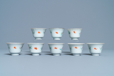 Eight Chinese famille rose 'nine peach' bowls, Hui Tong Zhen Pin mark, 19/20th C.