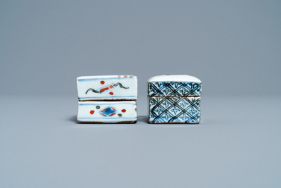 Two Chinese square ko-sometsuke blue and white and wucai covered boxes for the Japanese market, Transitional period